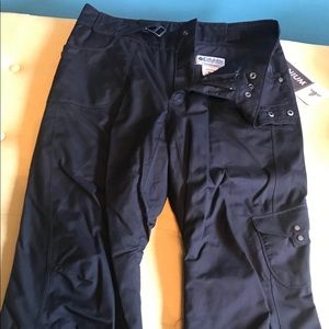 Women’s  Columbia Sportswear ski pants.